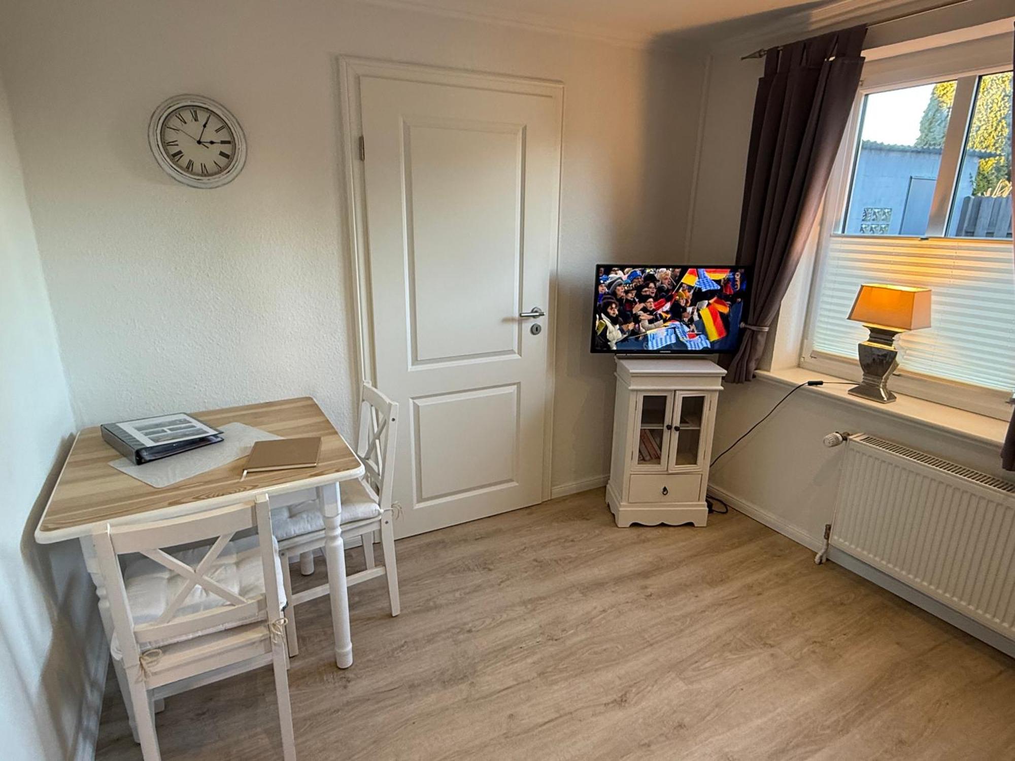 Ferienwohnung „Ole Karkenwech“ Husum-Rödemis Husum  Exterior foto
